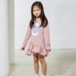 Lányka fodros aljú ruha/tunika